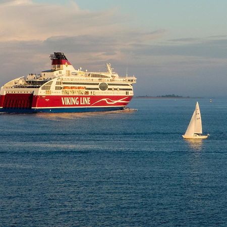 Отель Viking Line Ferry Viking Xprs - Night Cruise From Хельсинки Экстерьер фото